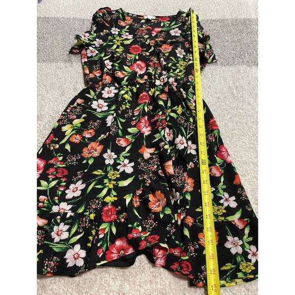 Charming Charlie C Women's Size Small Short Sleeve Floral Faux Wrap Dress Black - Picture 2 of 9